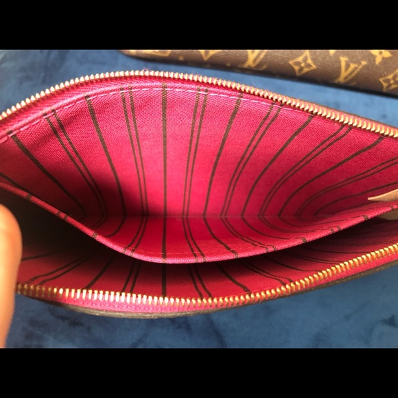 Authentic Louis Vuitton Pochette MM - Picture 8 of 11